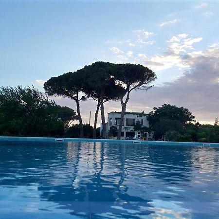 Tenuta Donnanna Agriturismo&Glamping Galatone Buitenkant foto
