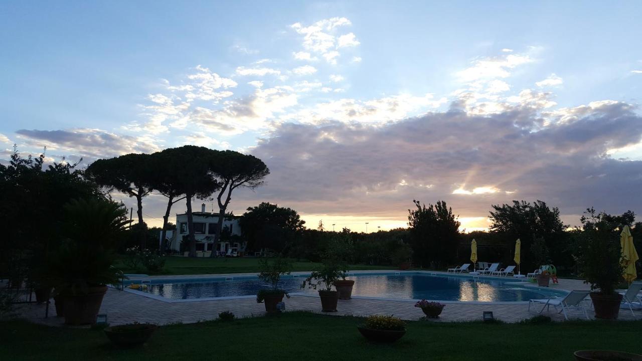 Tenuta Donnanna Agriturismo&Glamping Galatone Buitenkant foto